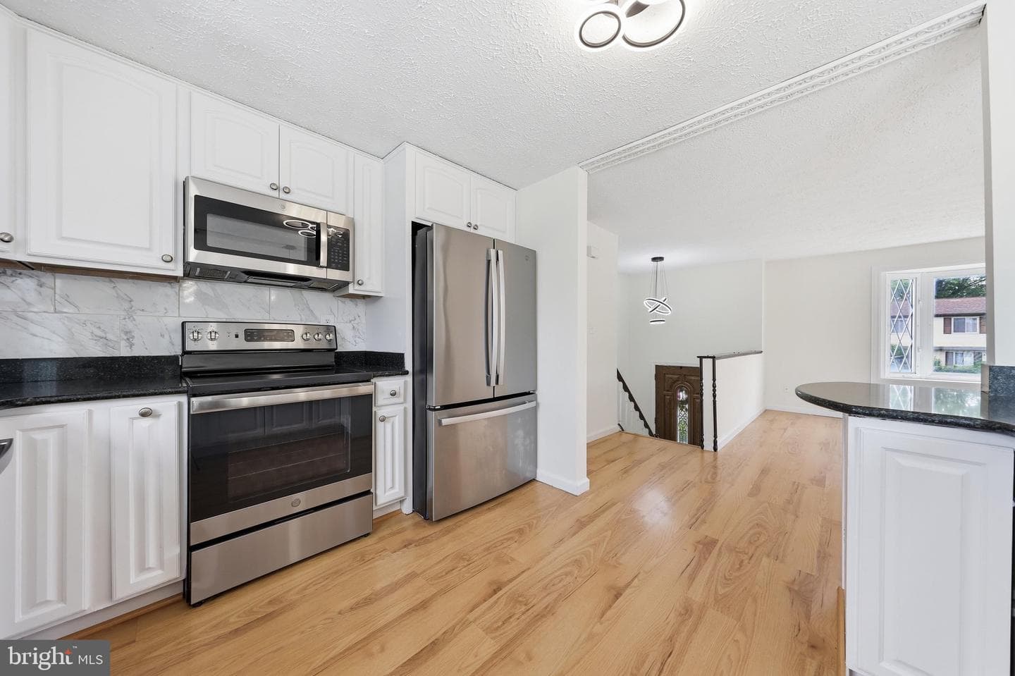 391 Prospect Boulevard photo 9