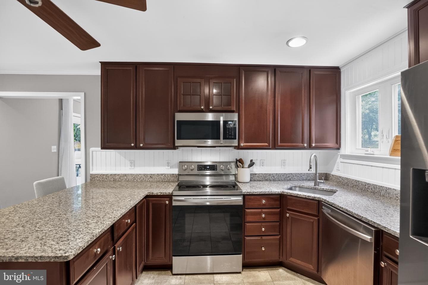 6801 Lakepoint Ov photo 11