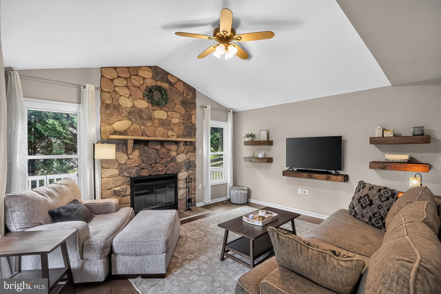 6801 Lakepoint Ov photo 16