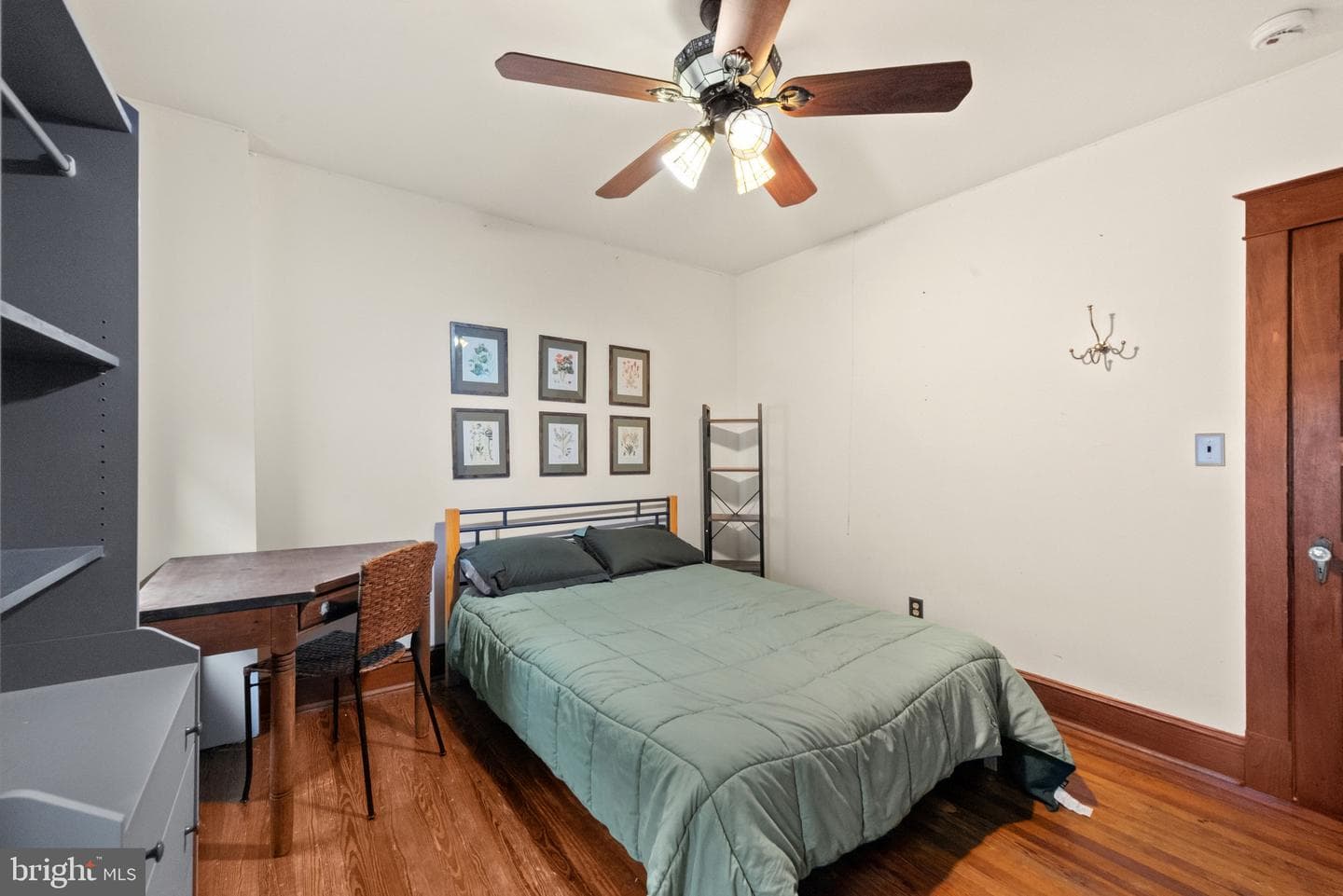 24 College Avenue photo 18