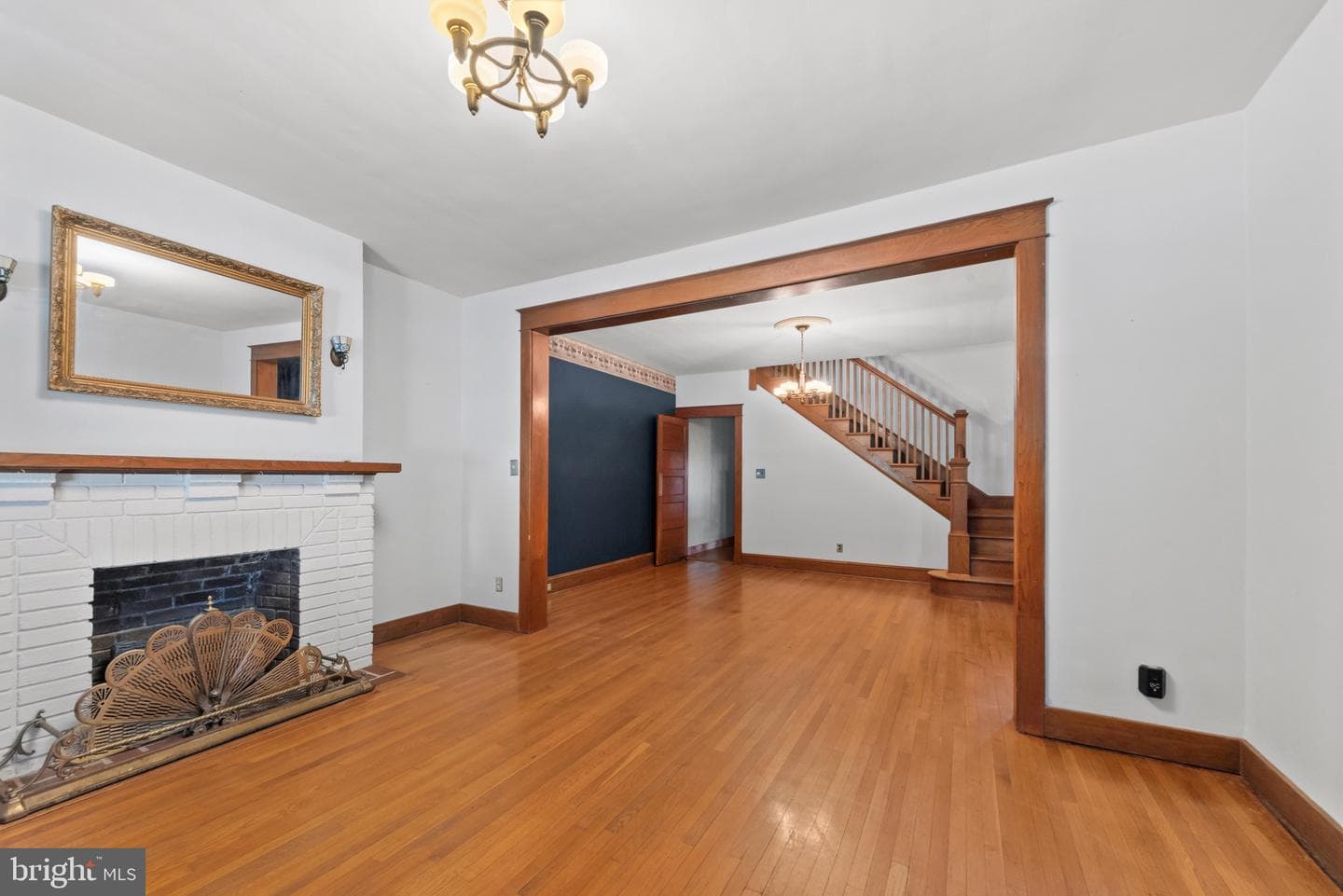 24 College Avenue photo 8