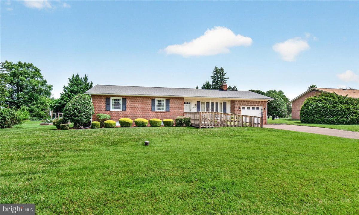 7910 Edgewood Farm Road, Frederick