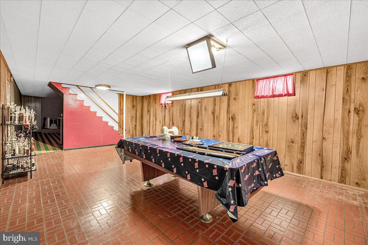 7910 Edgewood Farm Road photo 34