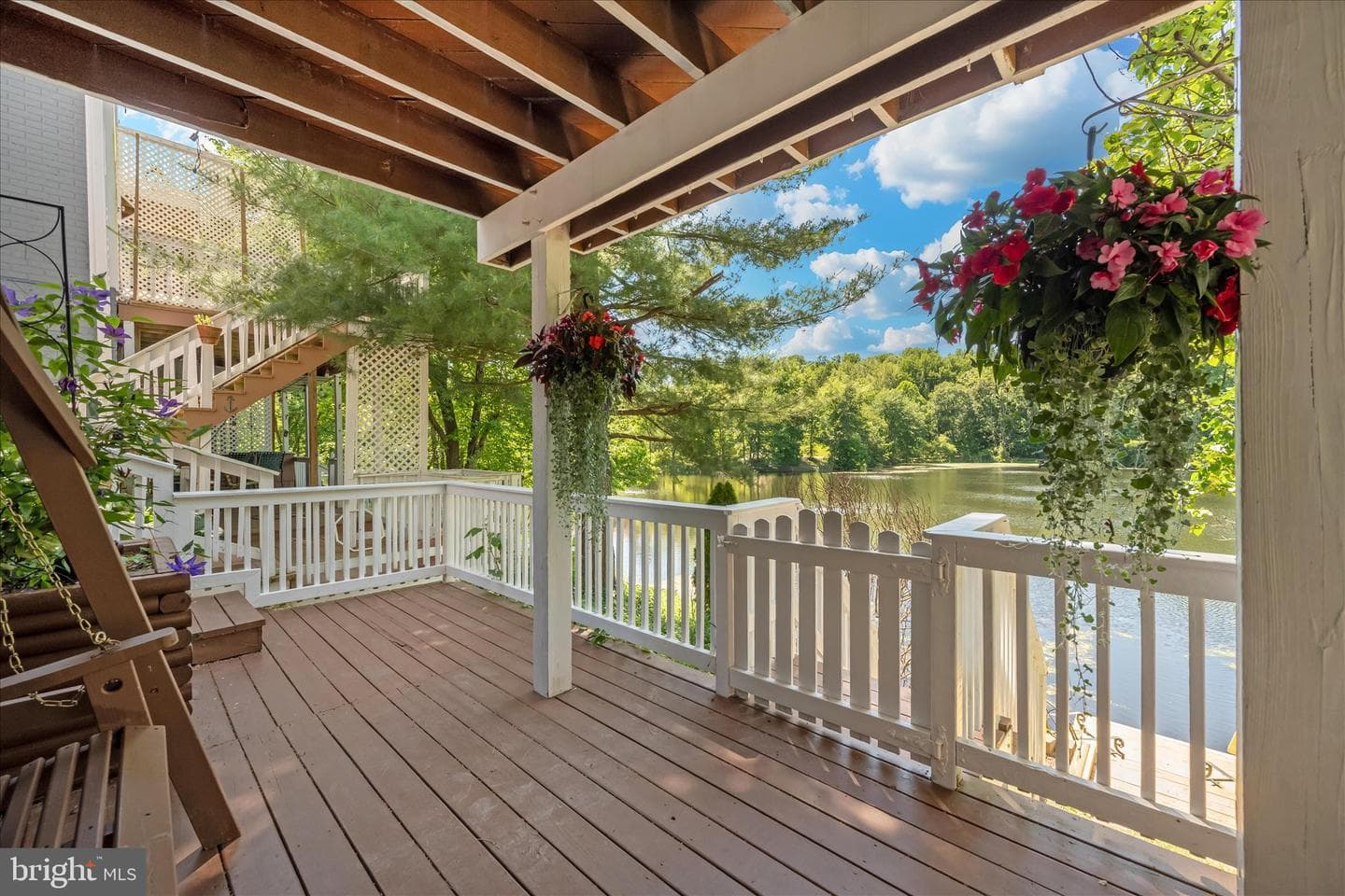 6594 Hemlock Point Road photo 10