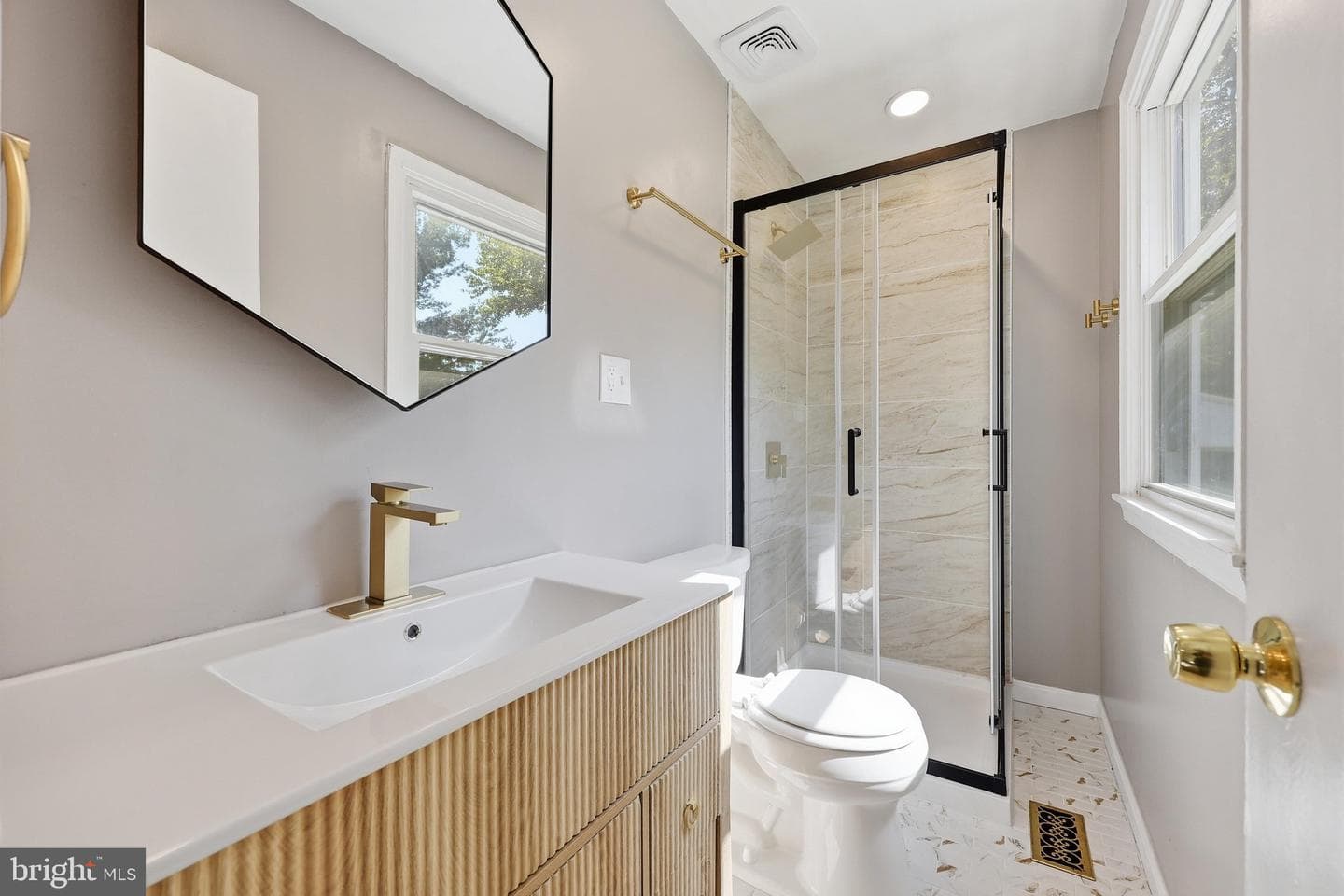 8215 Virginia Lane photo 22
