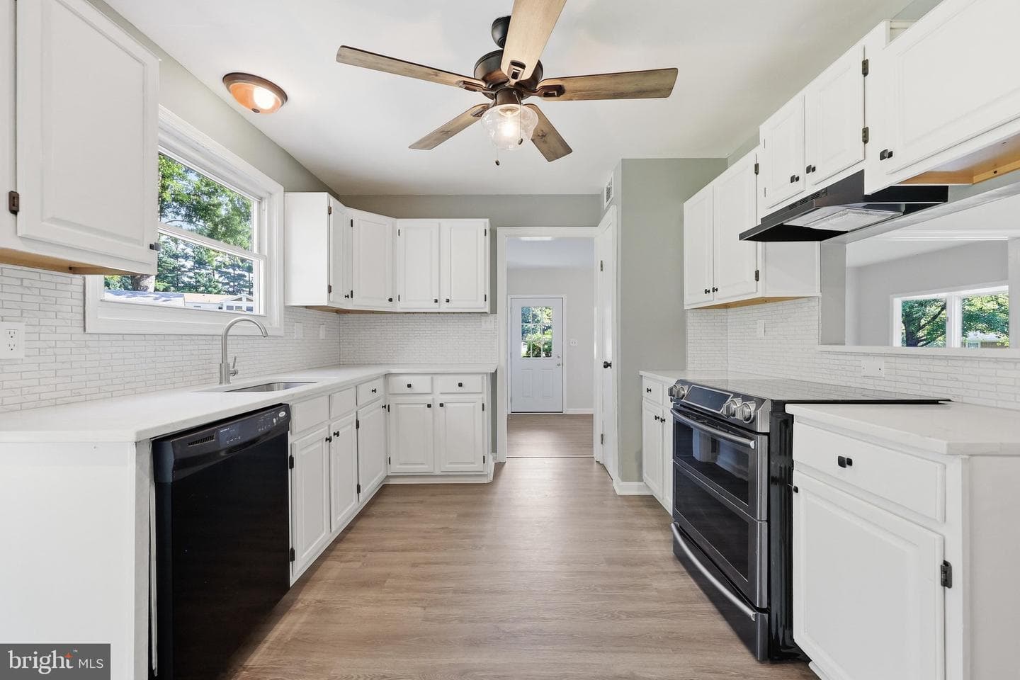 8215 Virginia Lane photo 3