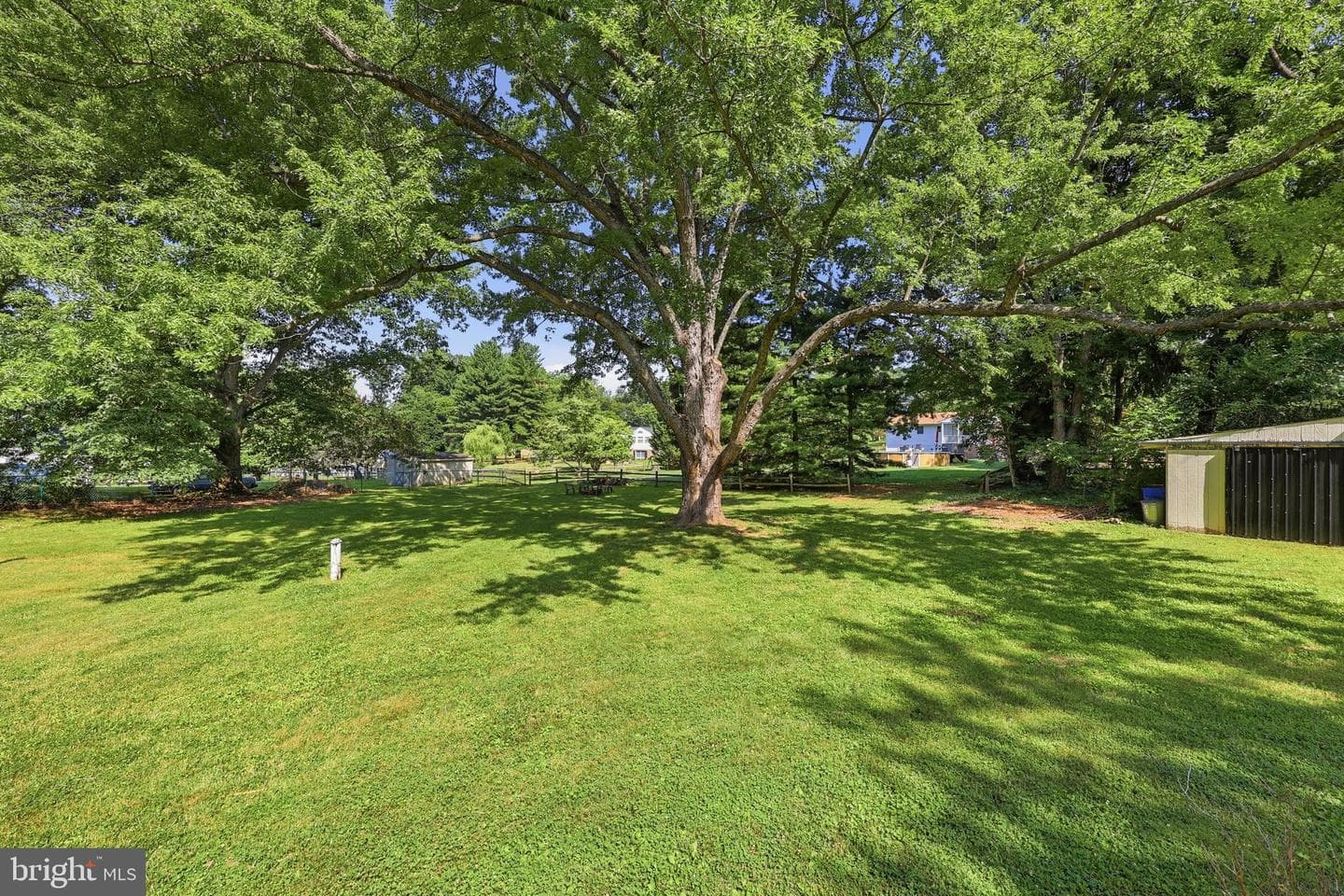 8215 Virginia Lane photo 42
