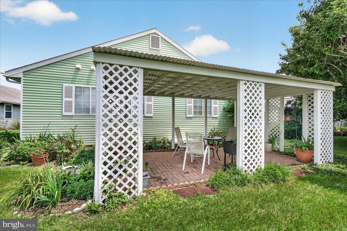 7057 Catalpa Road photo 38