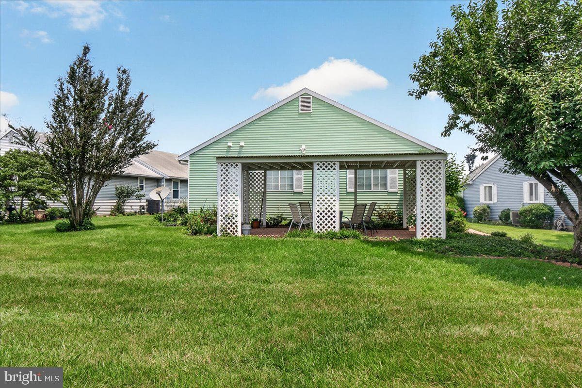 7057 Catalpa Road photo 46