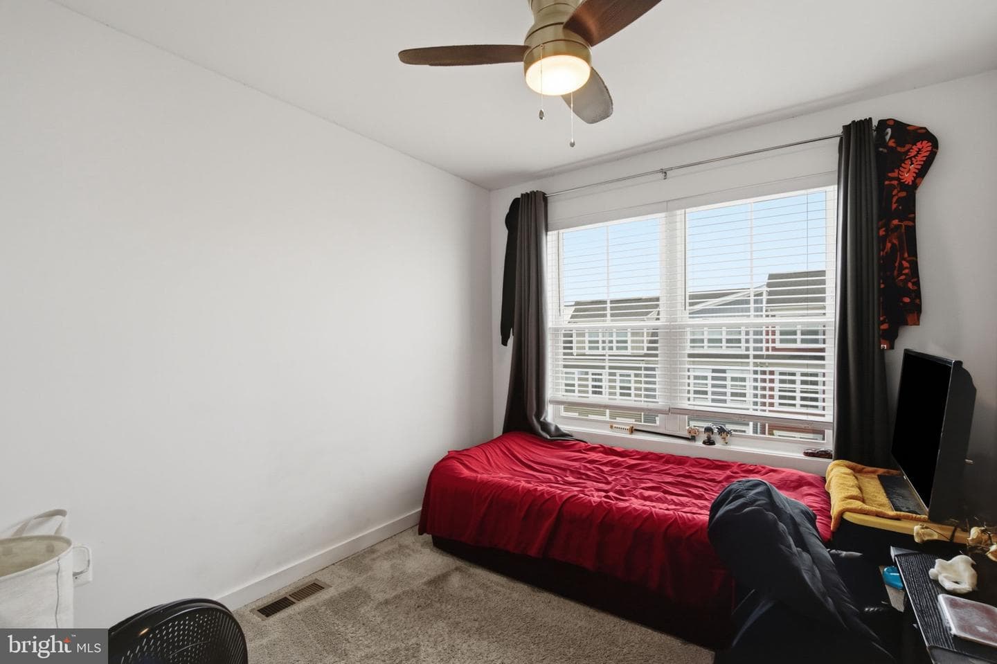 405 Gillespie Drive photo 26