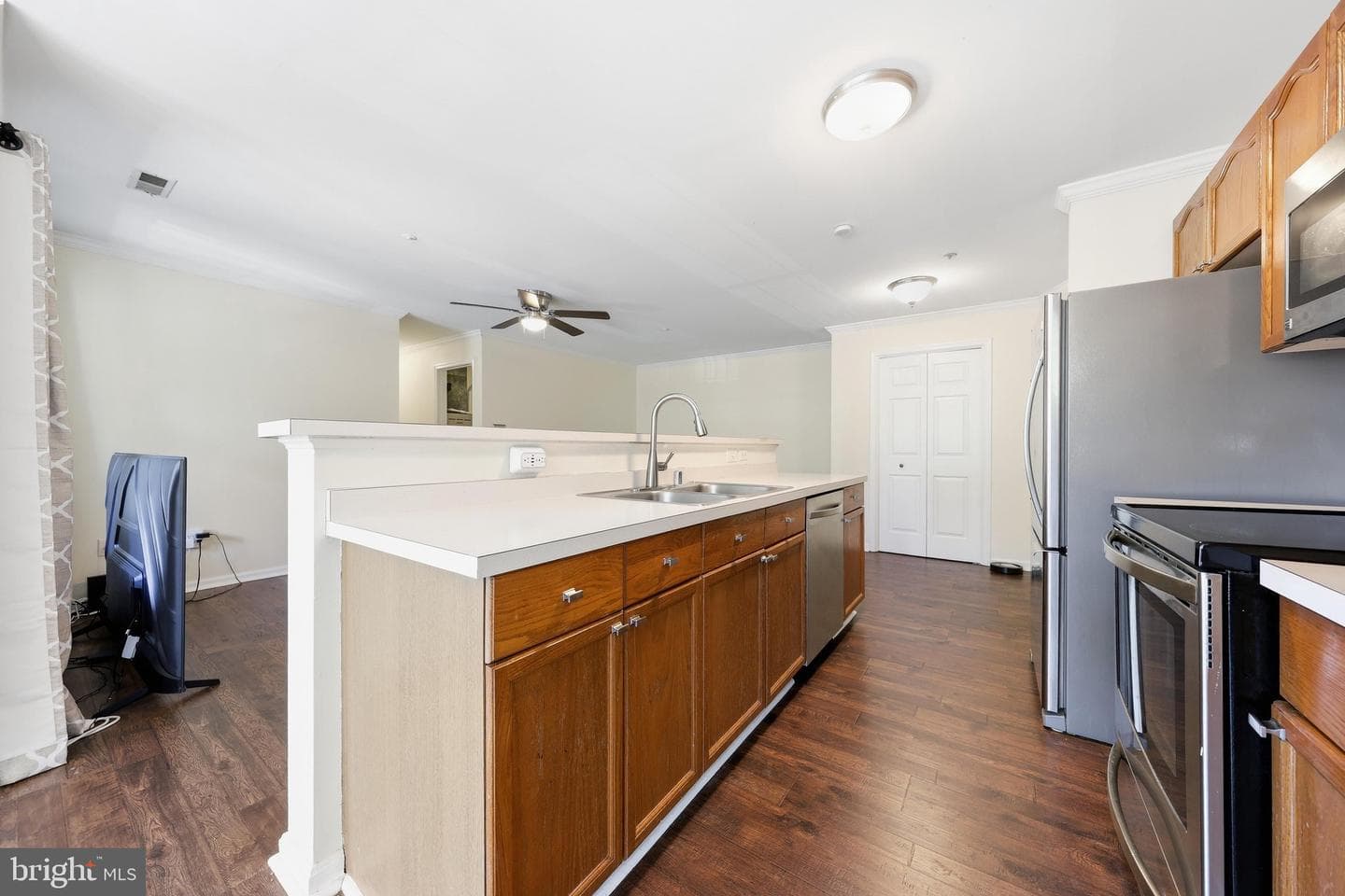 2402 Ellsworth Way #2a photo 7