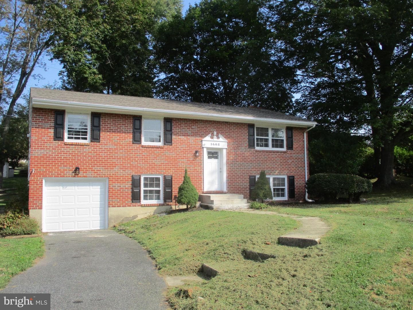 1605 Samantha Drive, Forest Hill
