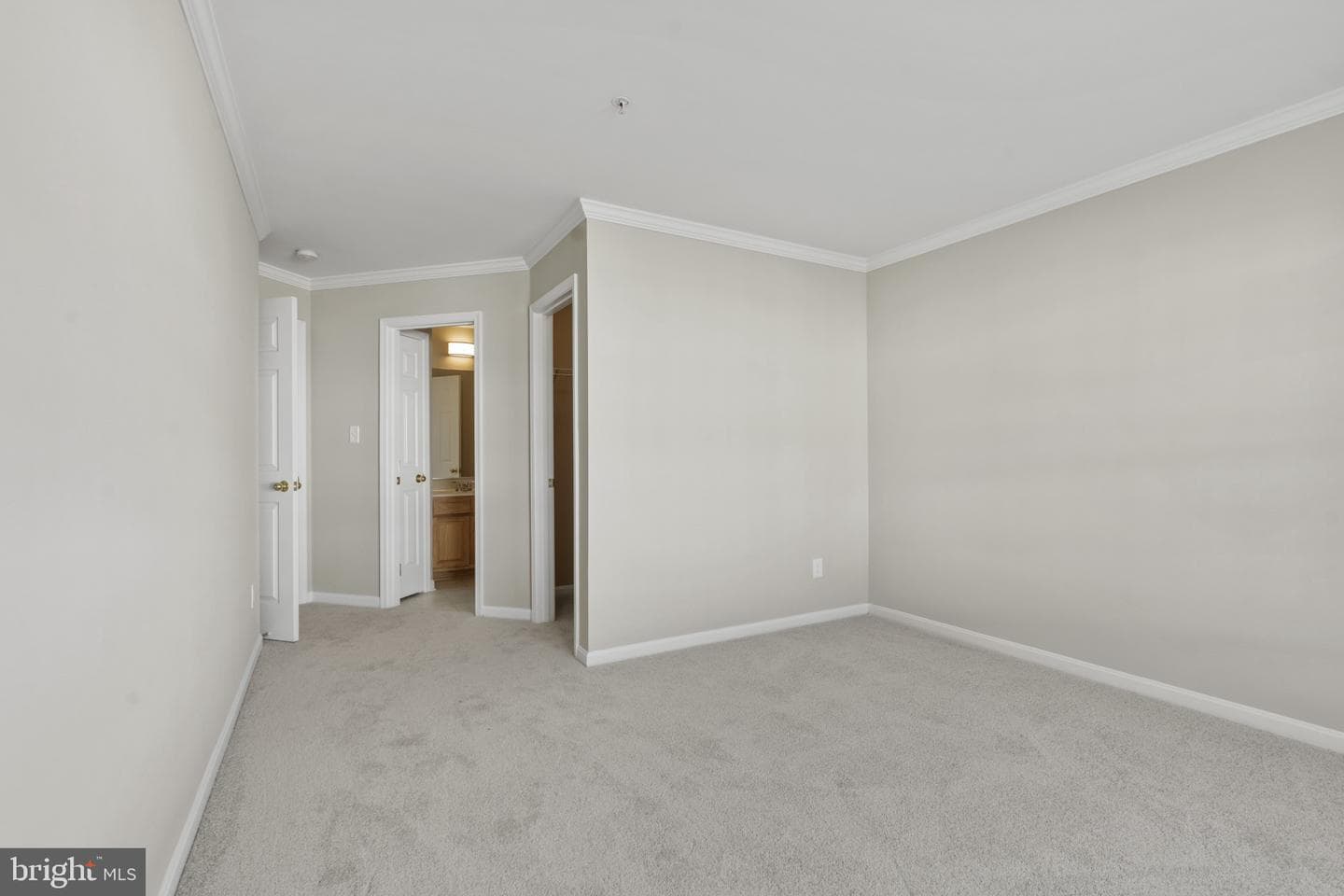 414 Granville Court photo 31