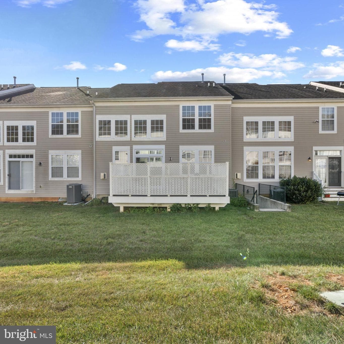 414 Granville Court photo 47