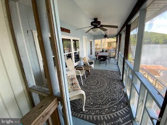 2140 Blackberry Lane photo 5