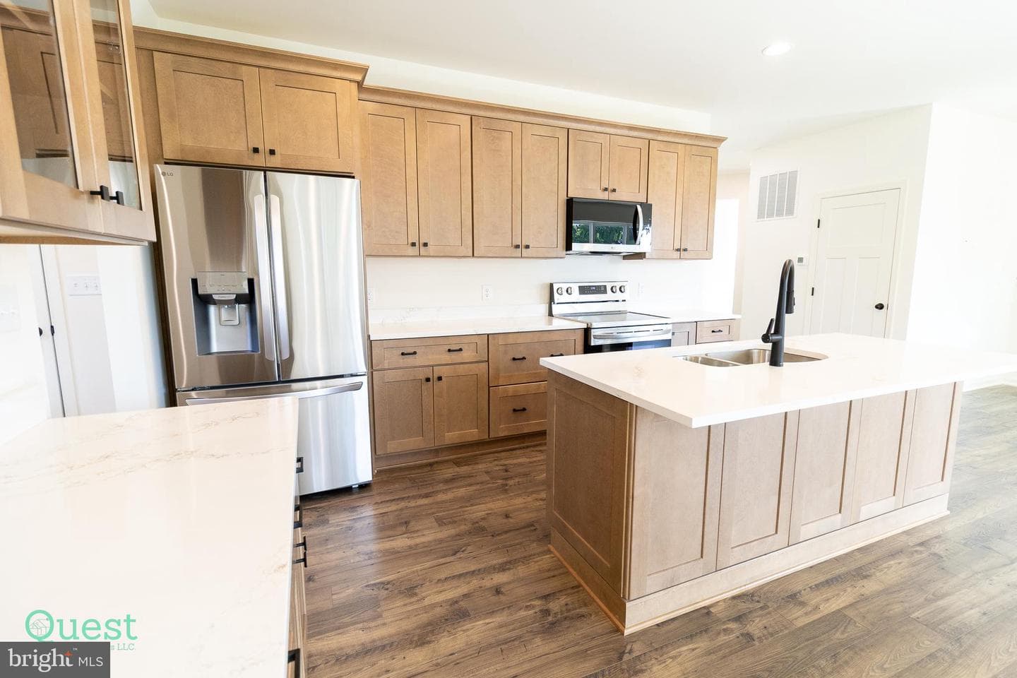 2115 Nuttal Avenue photo 18