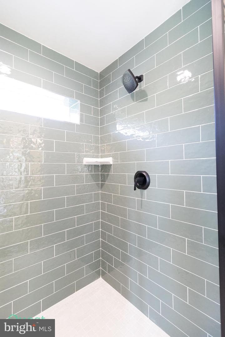 2115 Nuttal Avenue photo 43