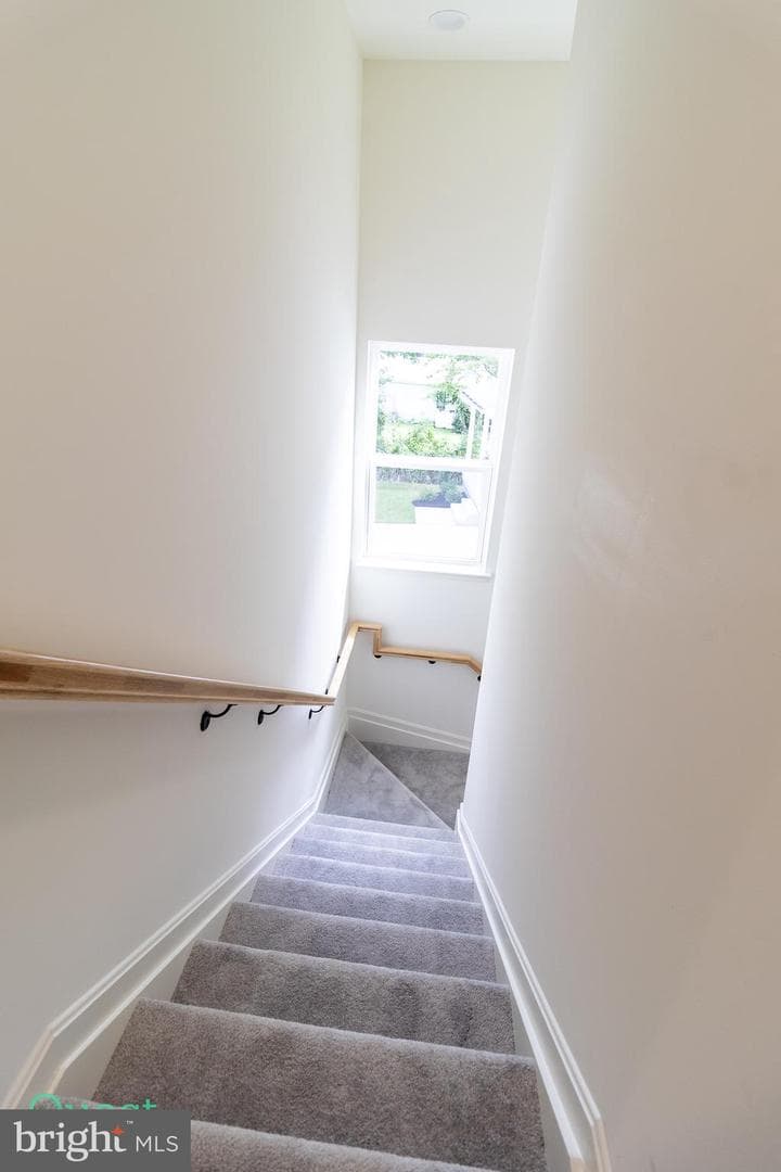 2115 Nuttal Avenue photo 63