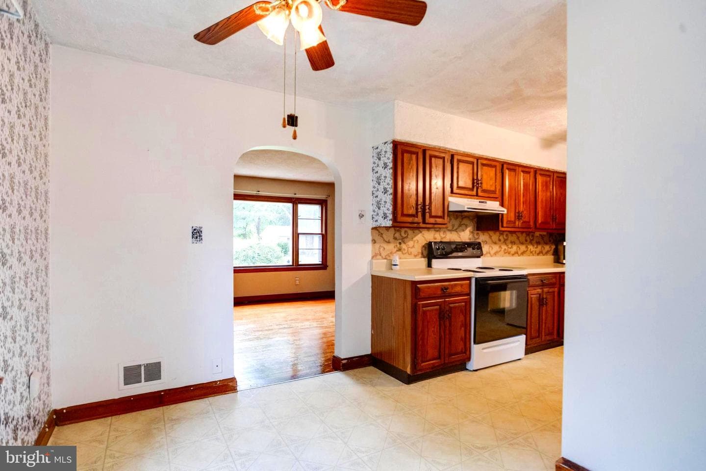 1405 Pomeroy Avenue photo 14