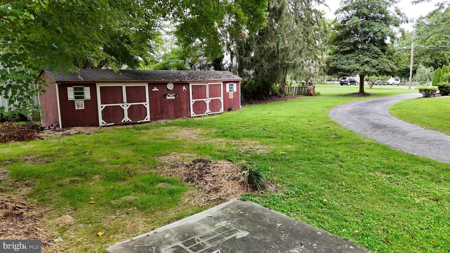 1405 Pomeroy Avenue photo 51