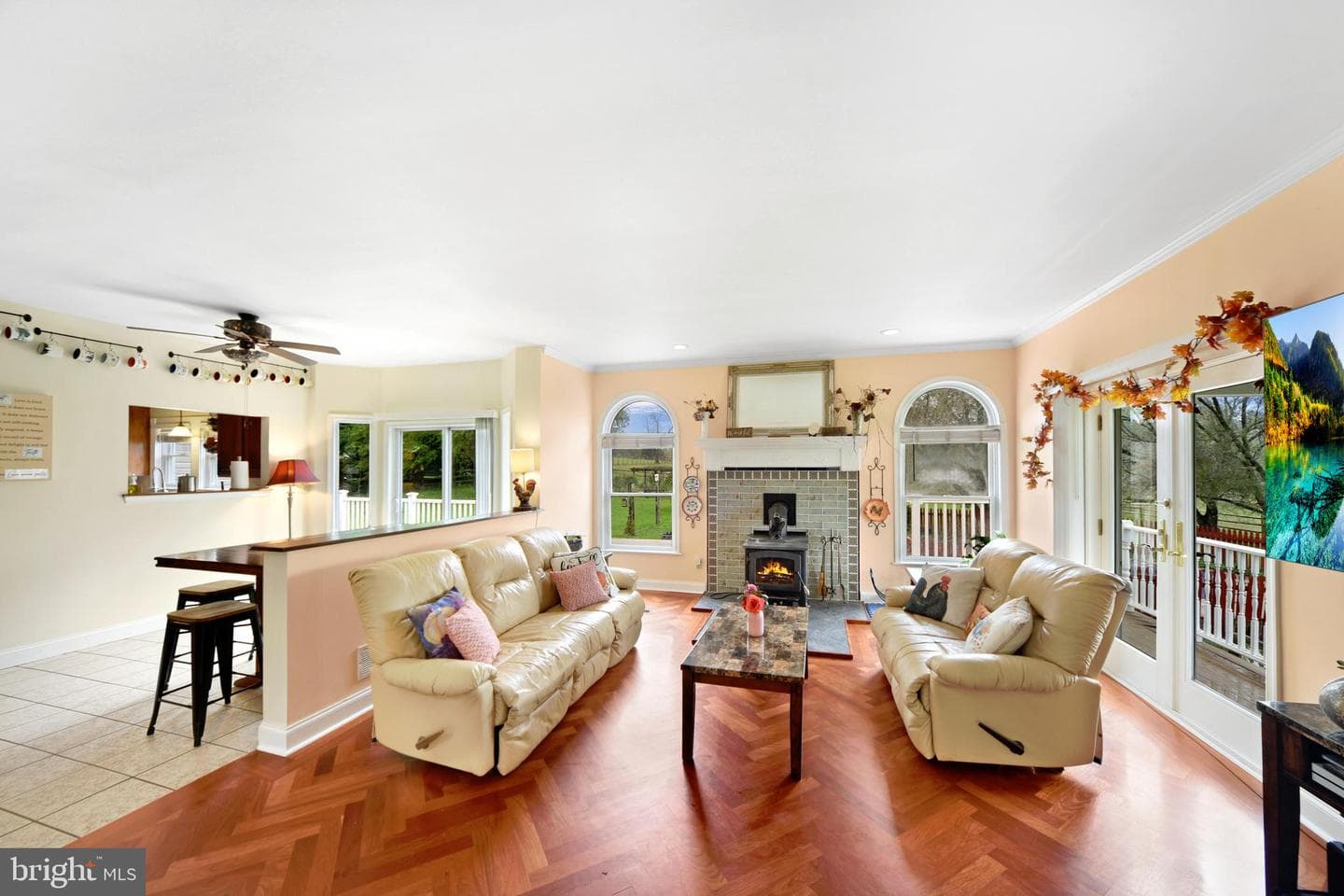 760 Gilbert Road photo 20