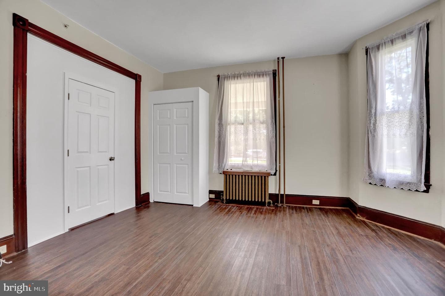 631 W Bel Air Avenue photo 25