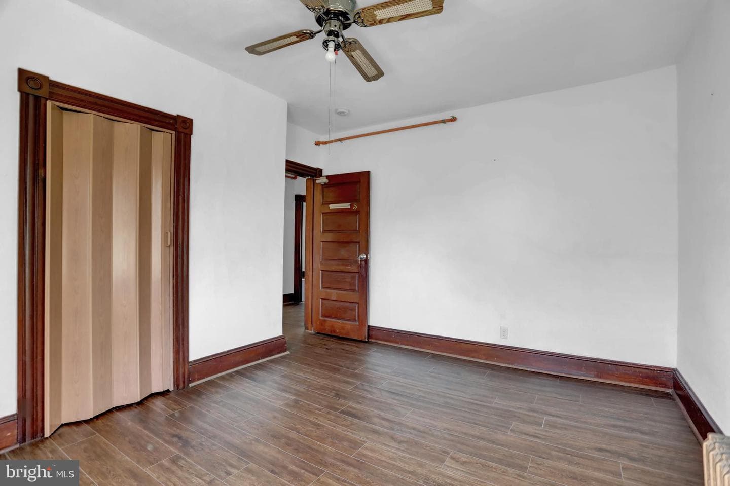 631 W Bel Air Avenue photo 36