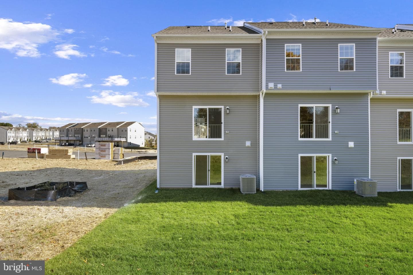 343 Hackley Drive photo 30