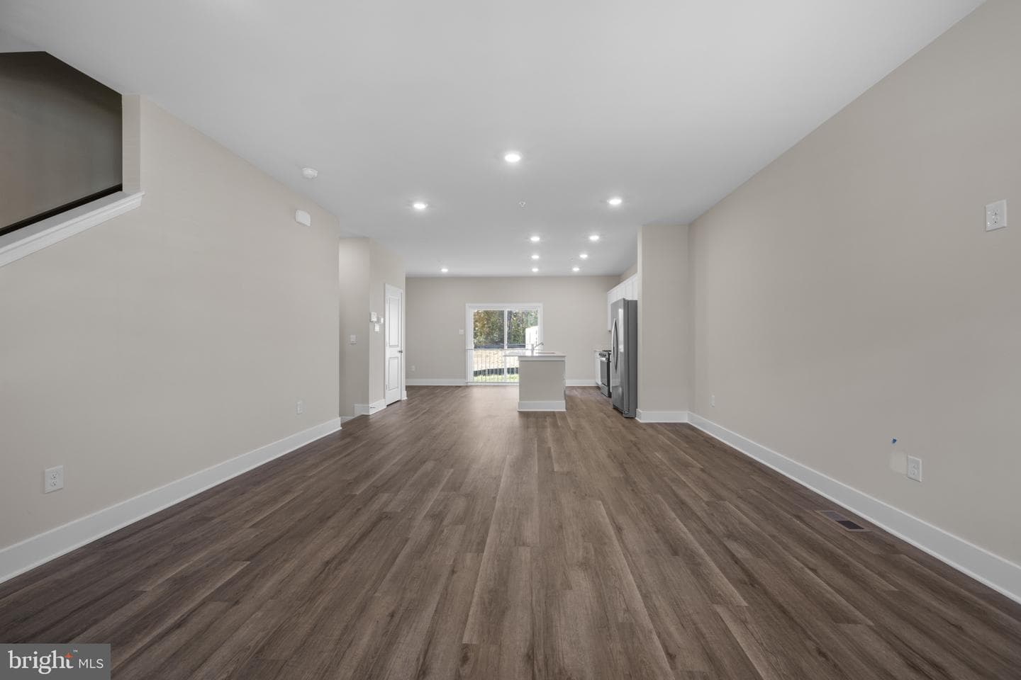 343 Hackley Drive photo 8