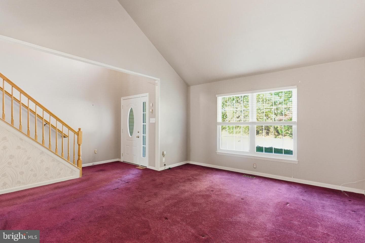 395 Enfield Road photo 7