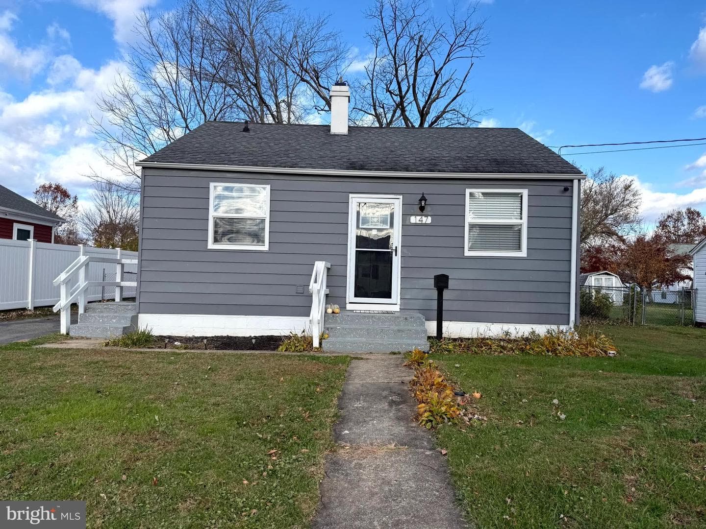 147 Bannister Avenue photo 3