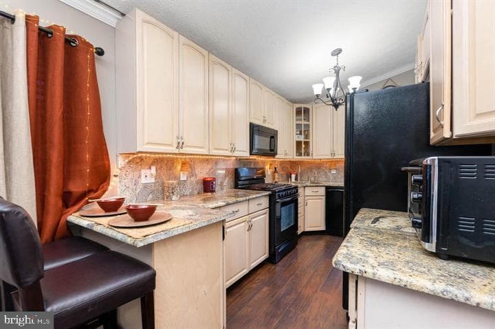 211 E Wheel Road photo 12
