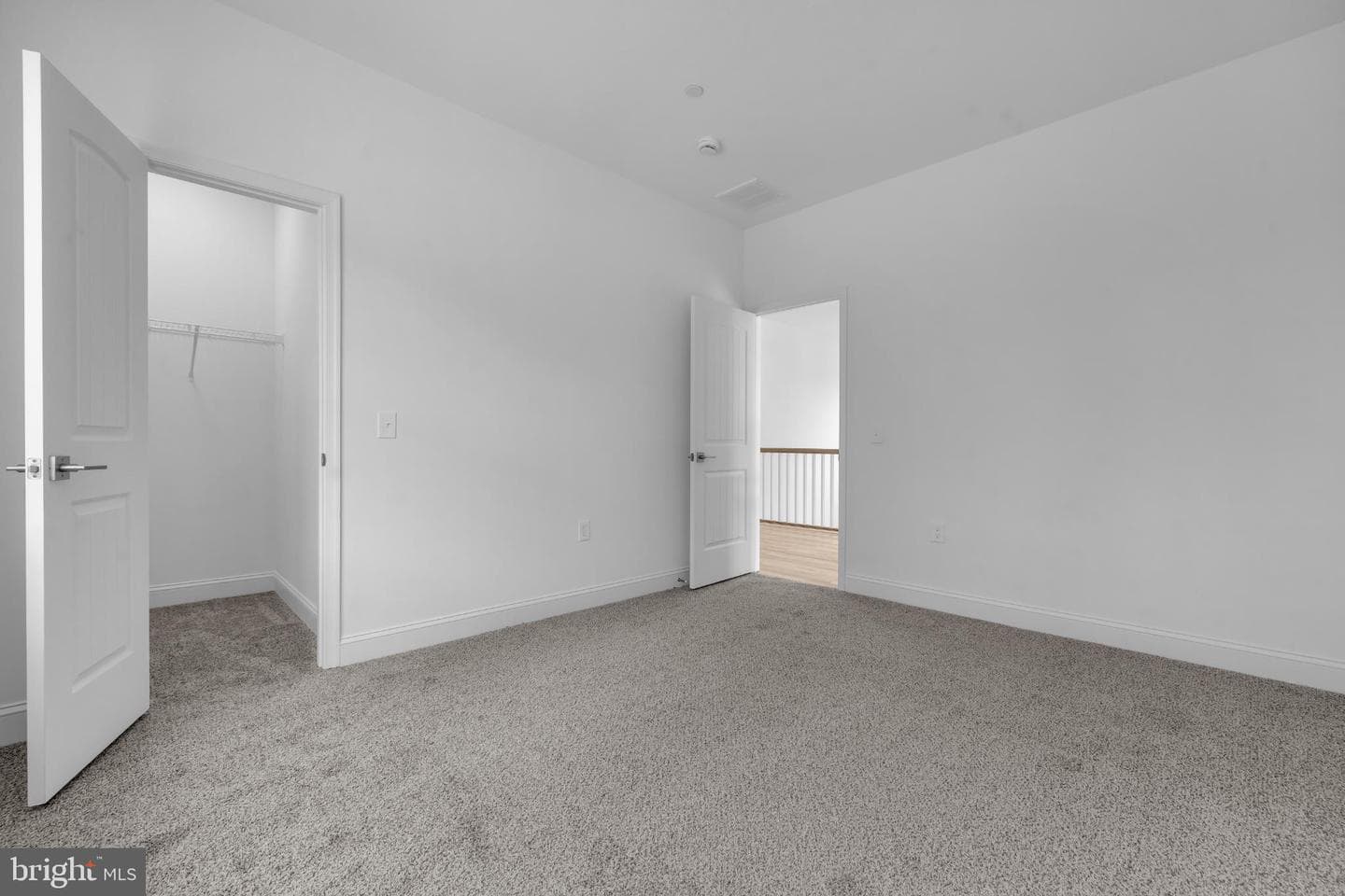 413 Trimble Road photo 34