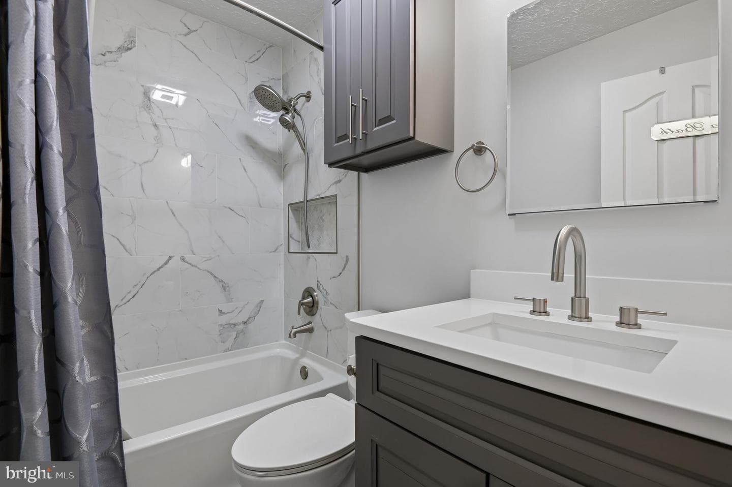 479 Manor Road photo 18