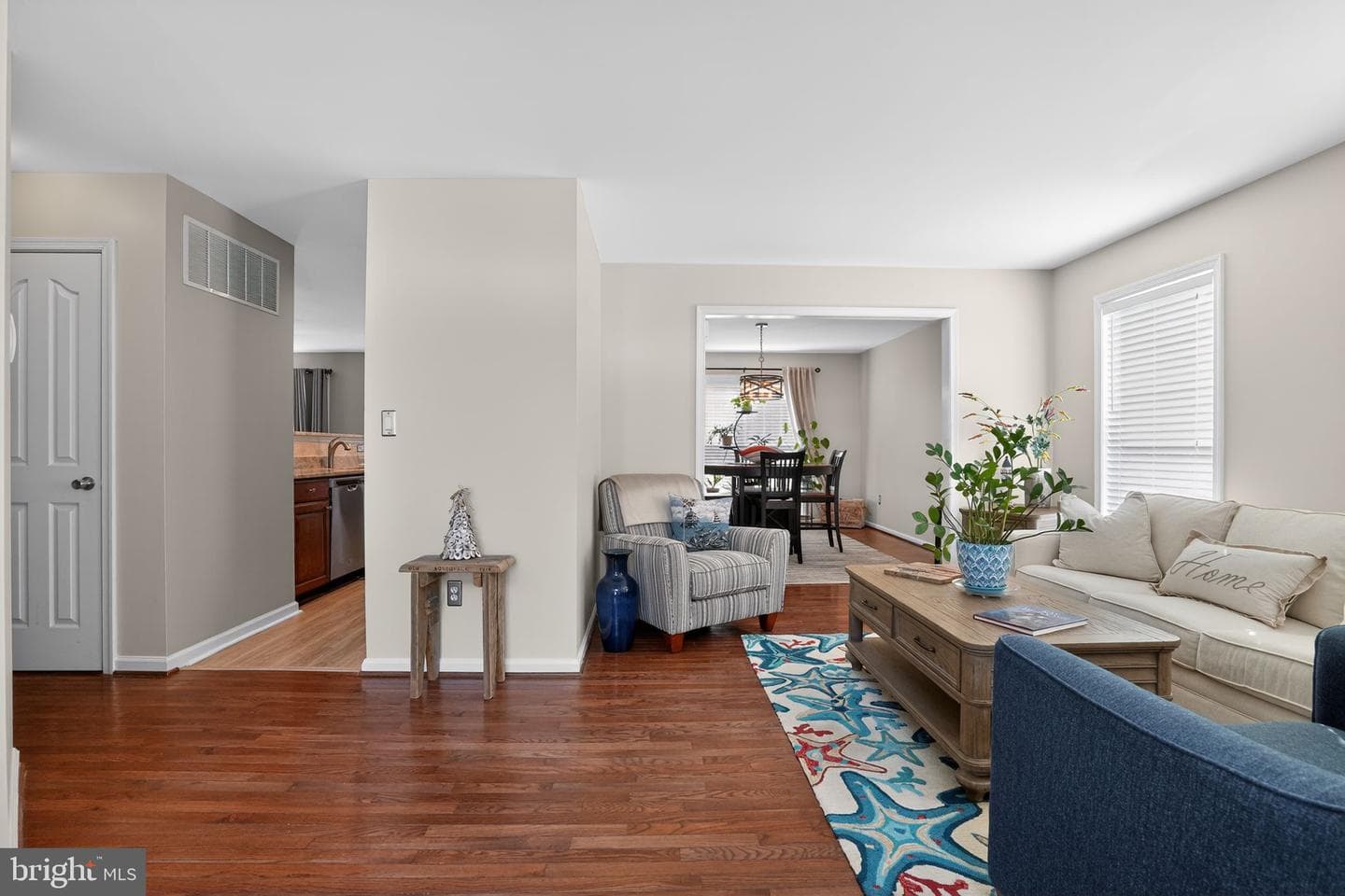1000 Viking Court W photo 6