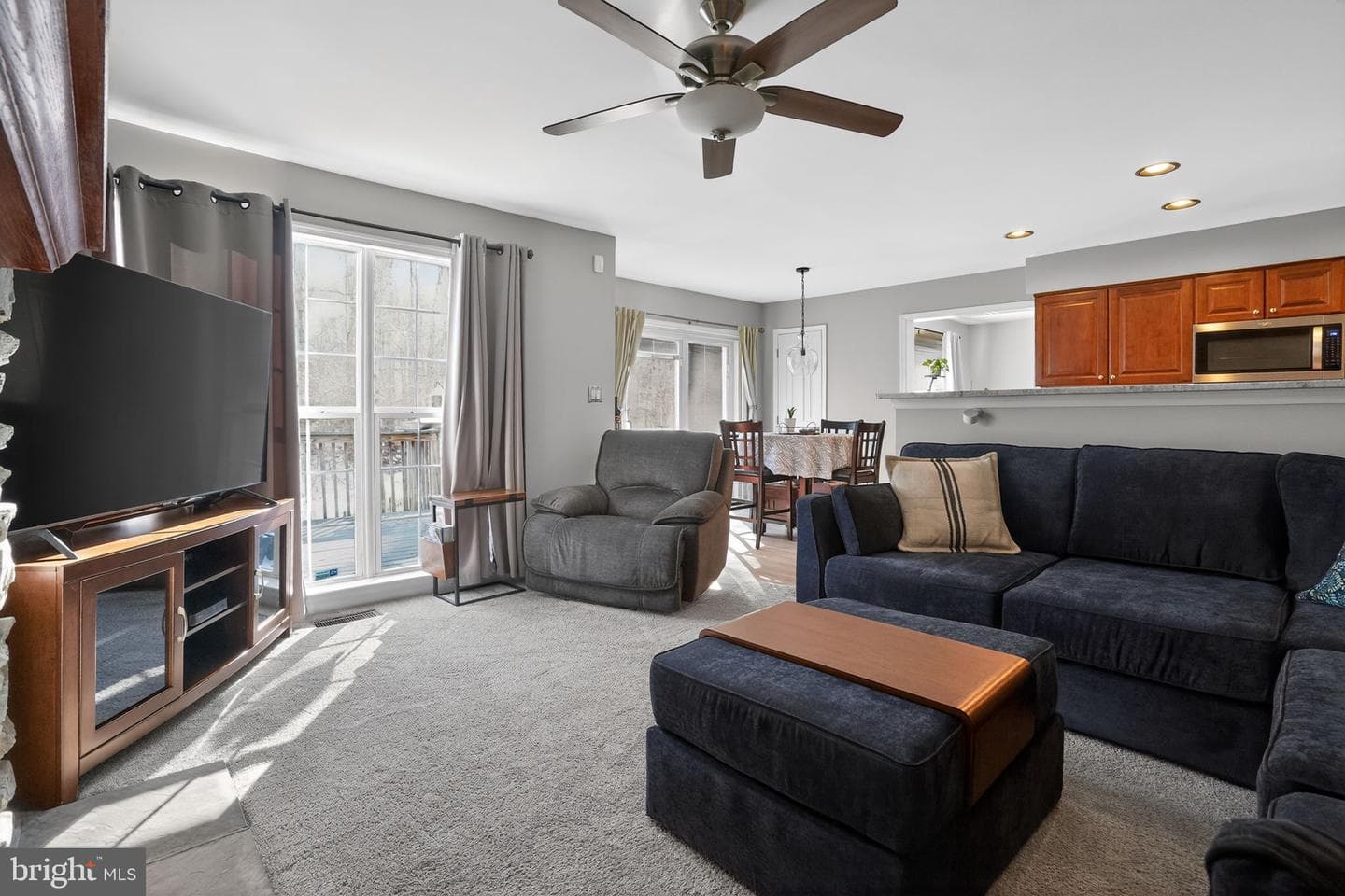 1000 Viking Court W photo 9
