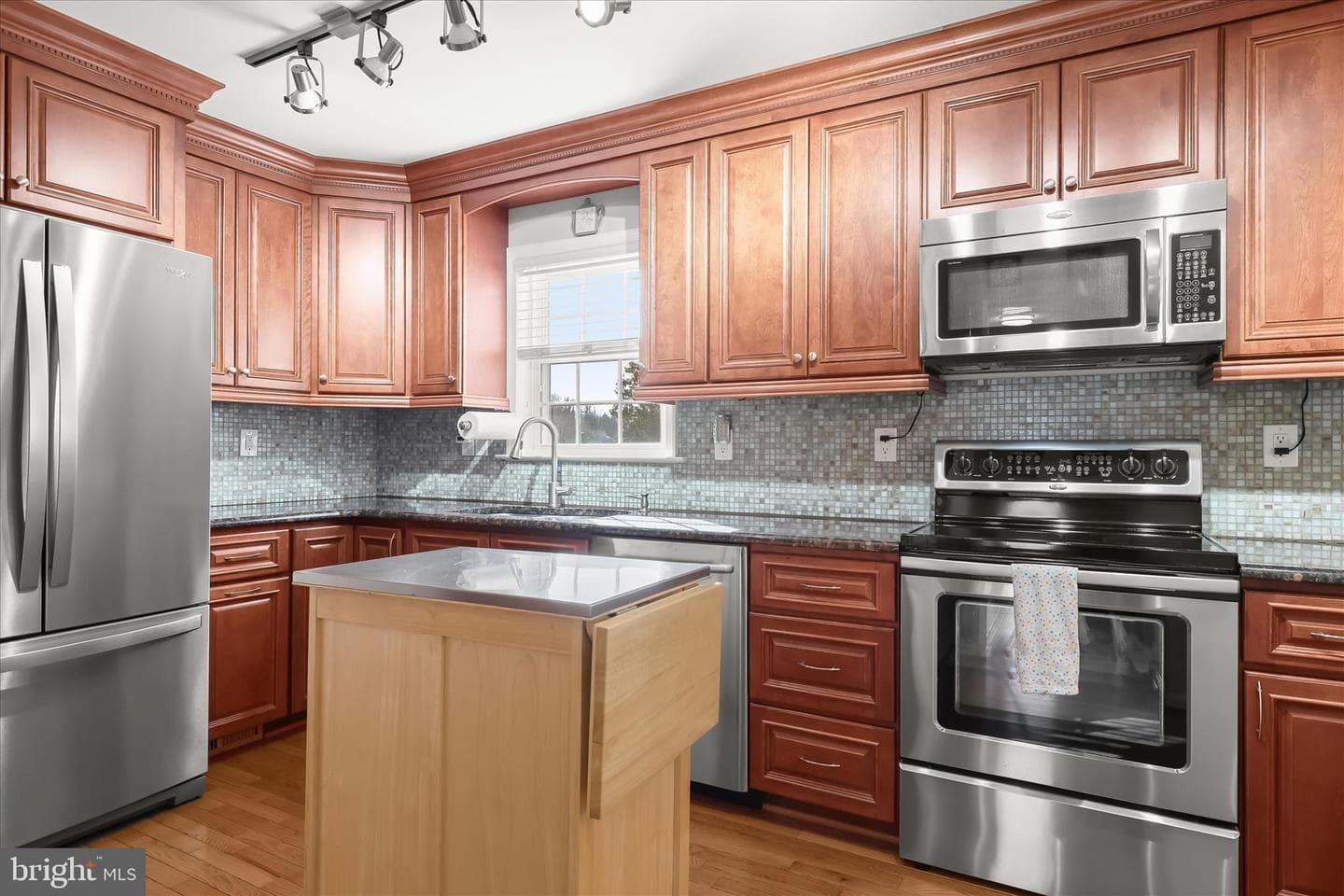 1424 Valley Forge Way photo 12