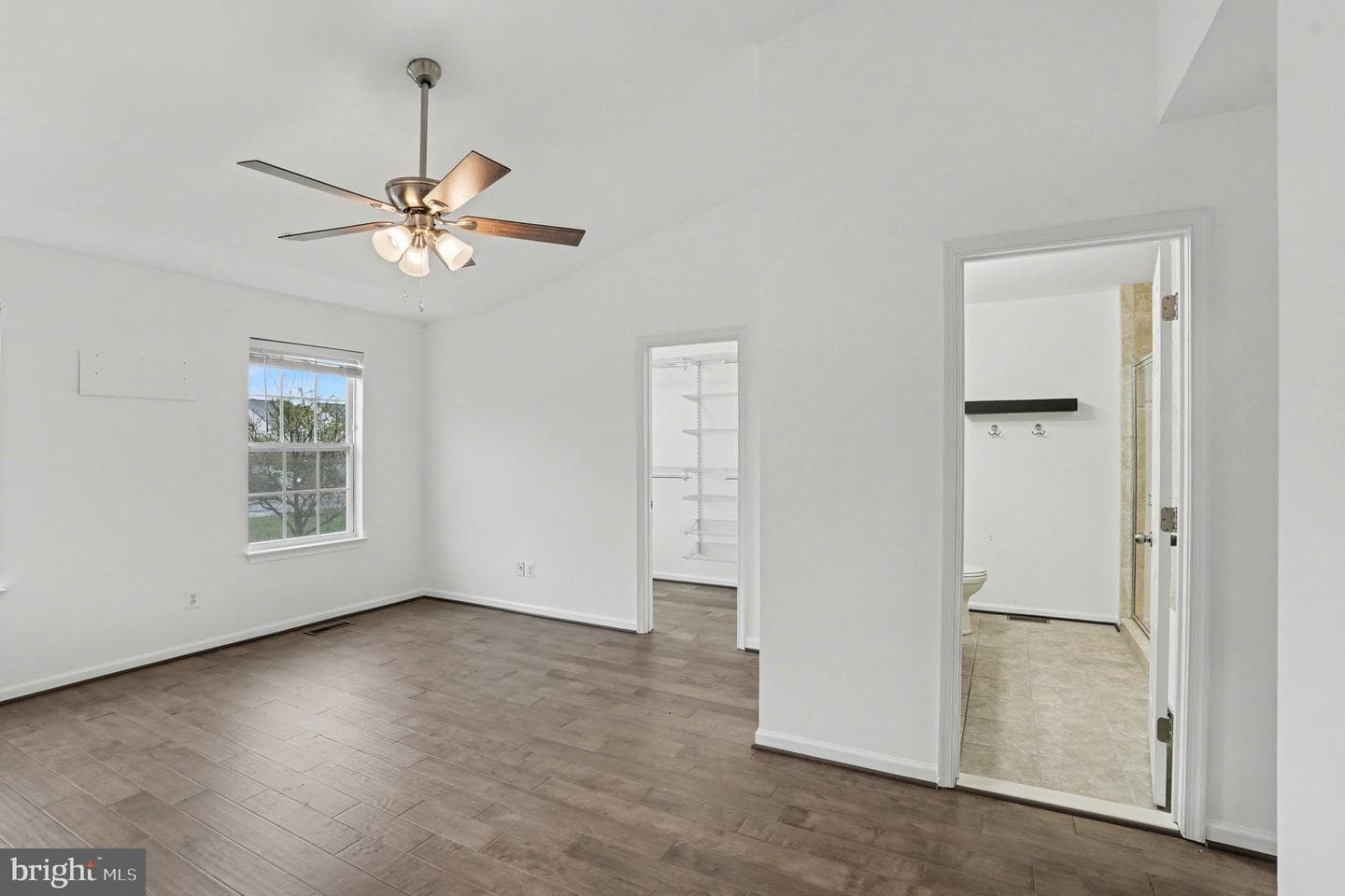 506 Millar Court photo 16