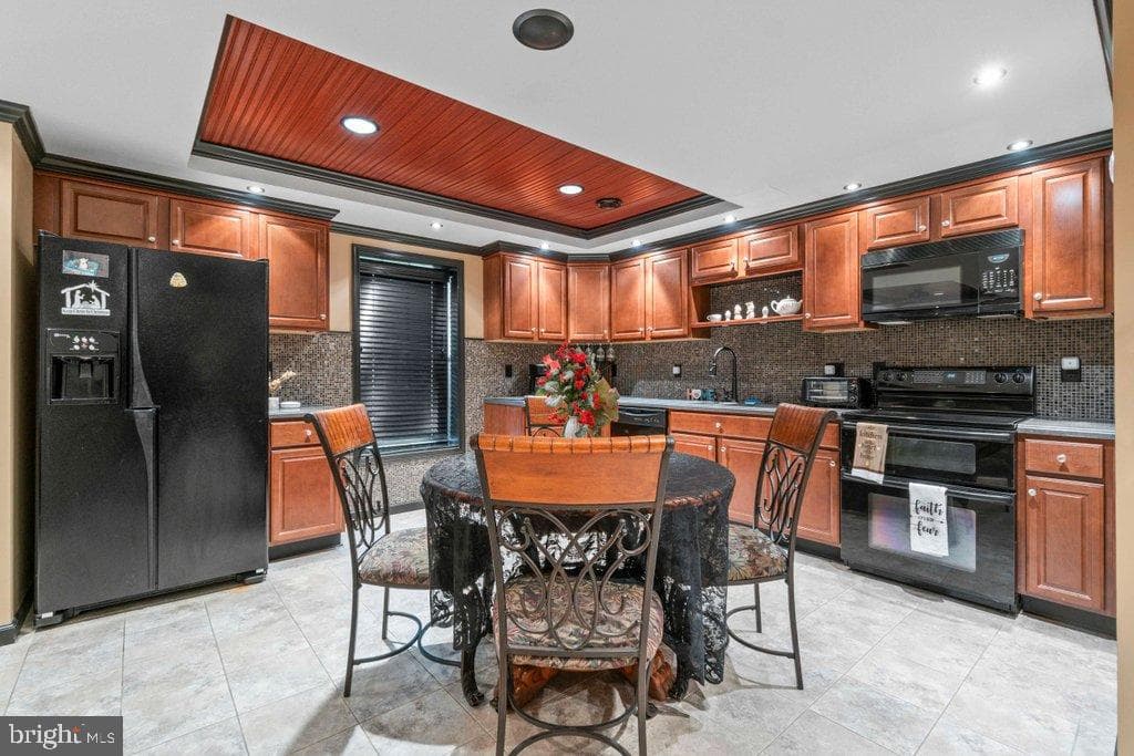 2433 Maxa Meadows Lane photo 56