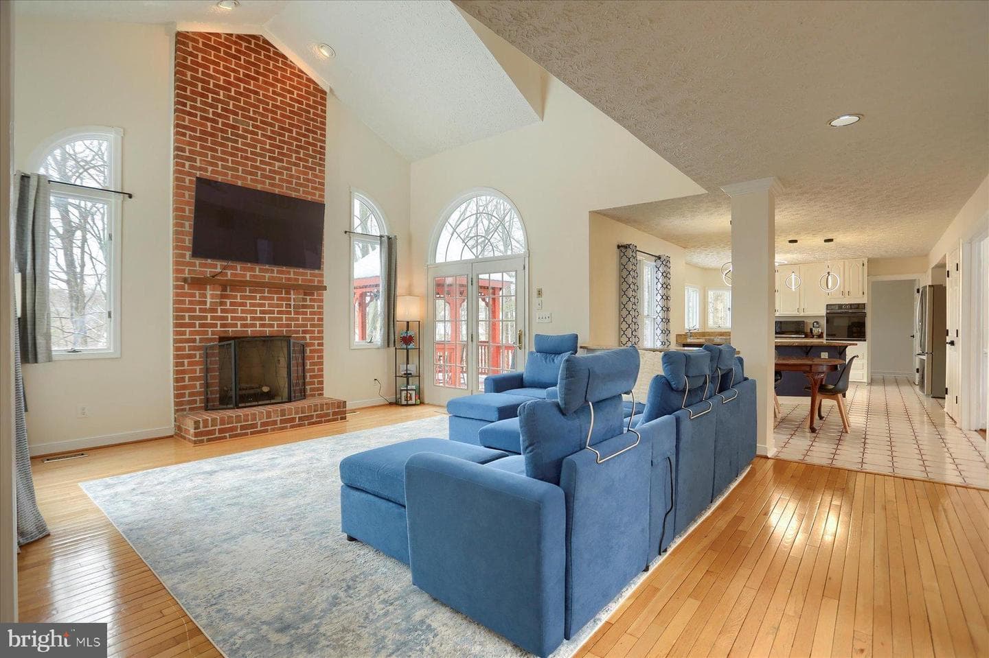 434 Dellcrest Drive photo 7