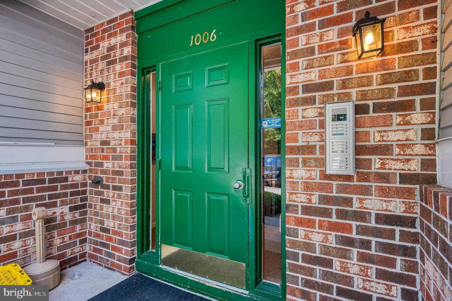 1006 Markham Court #15 photo 5