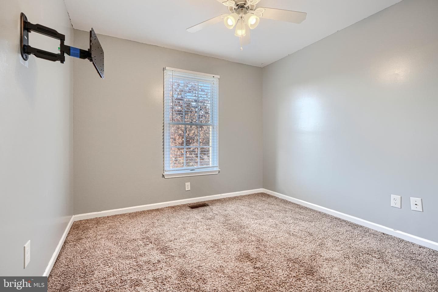 1204 Athens Court photo 22