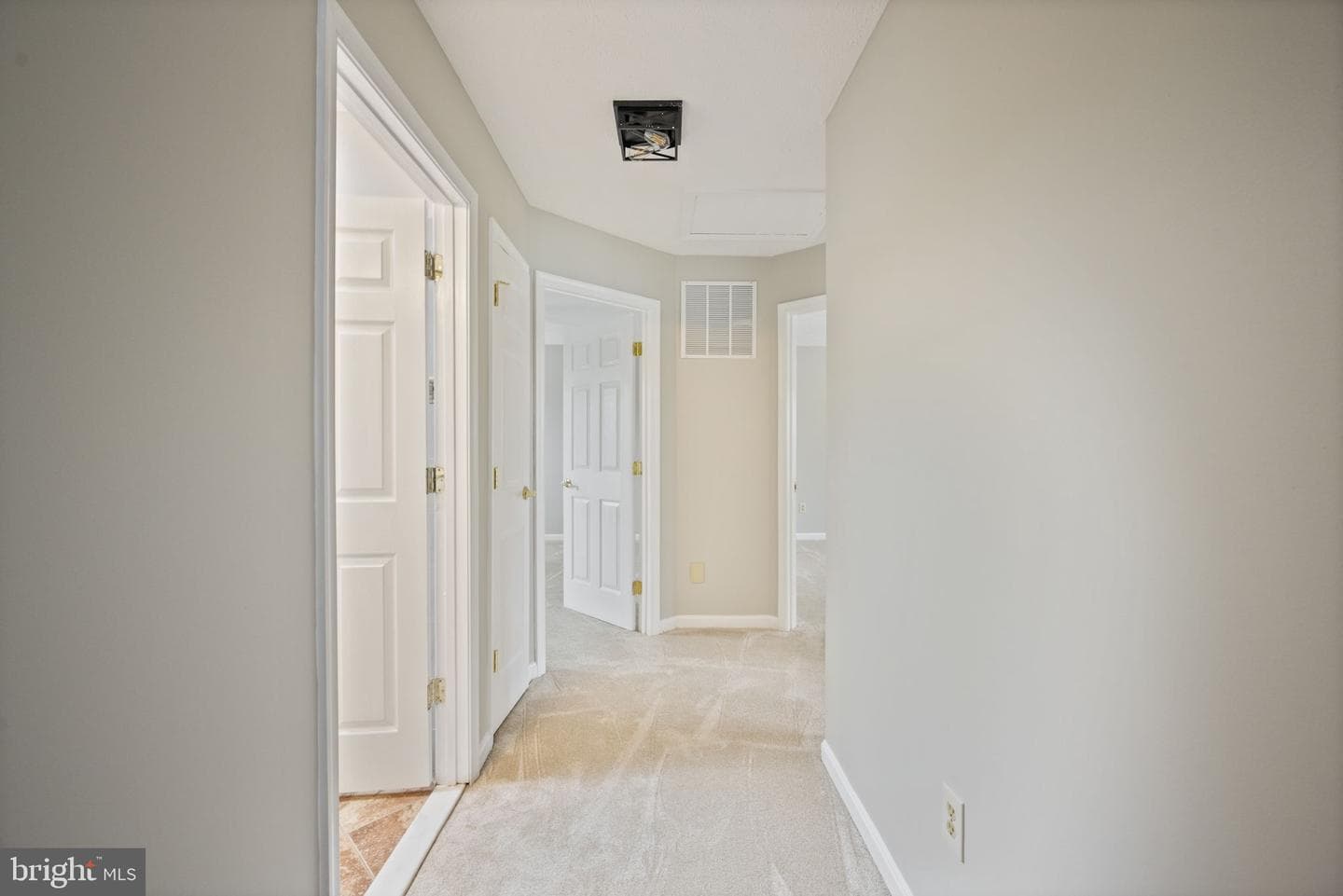 822 Lancaster Drive photo 26