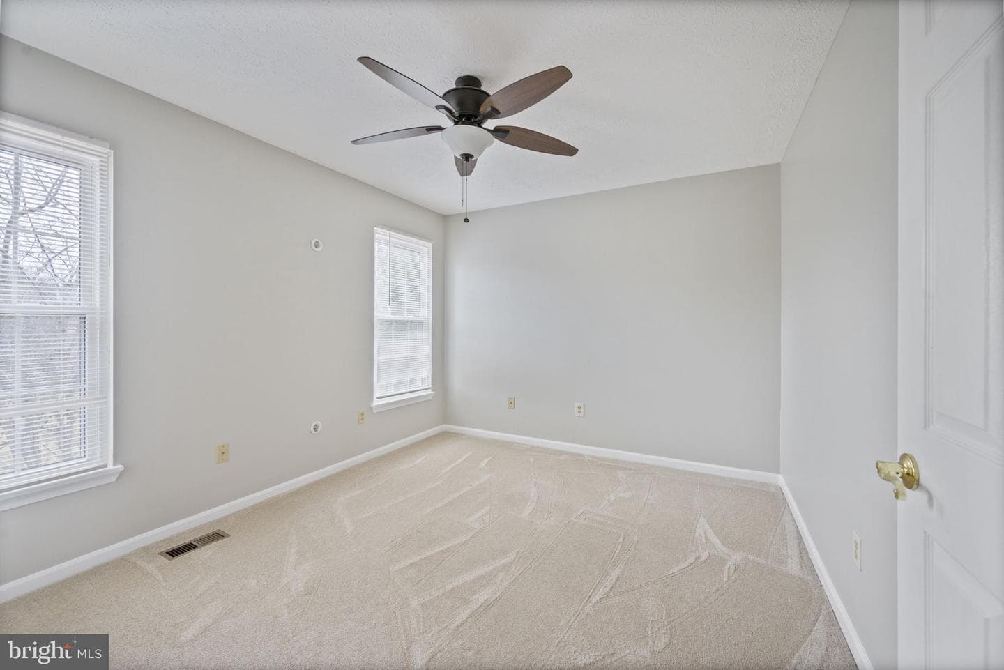822 Lancaster Drive photo 31