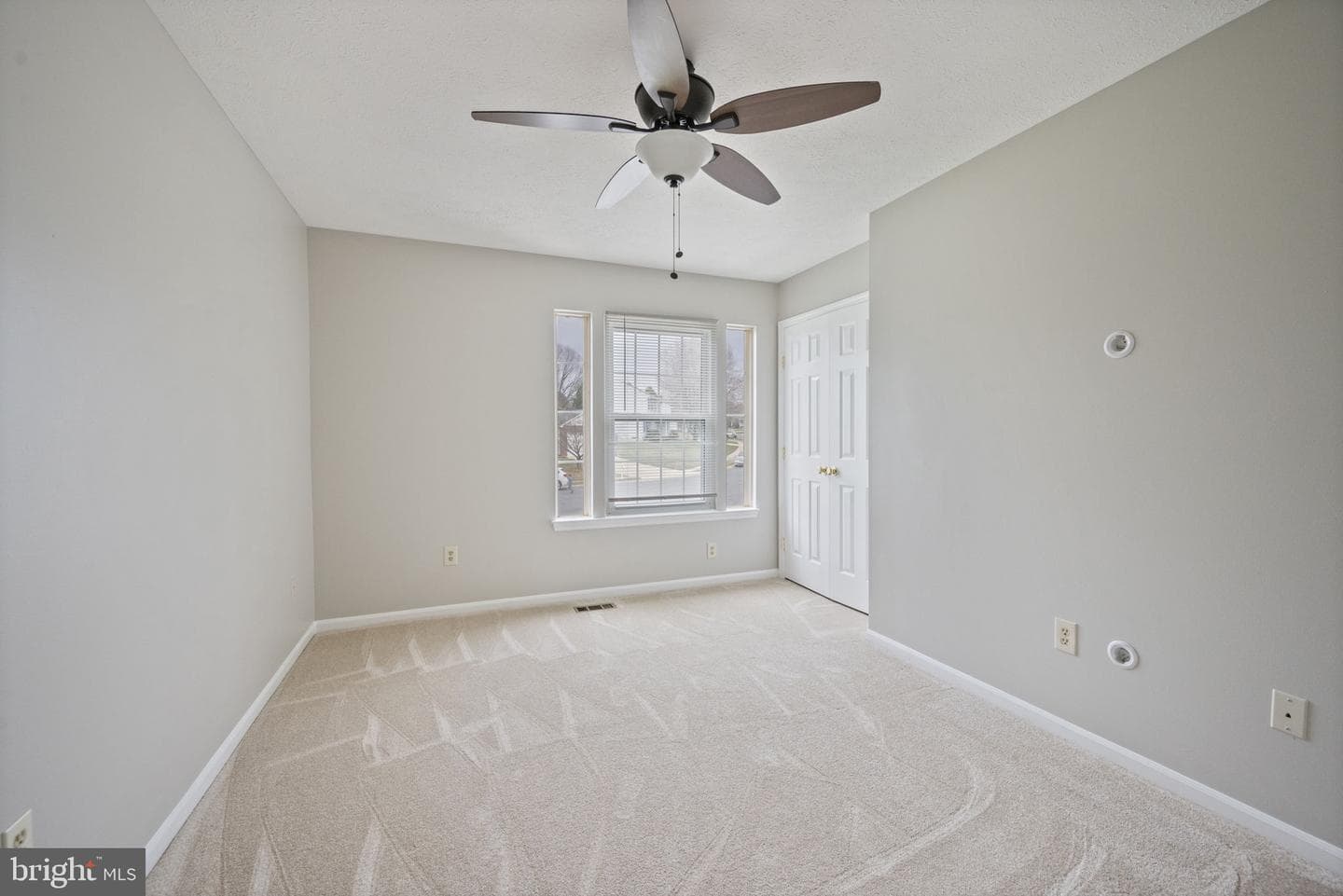 822 Lancaster Drive photo 33