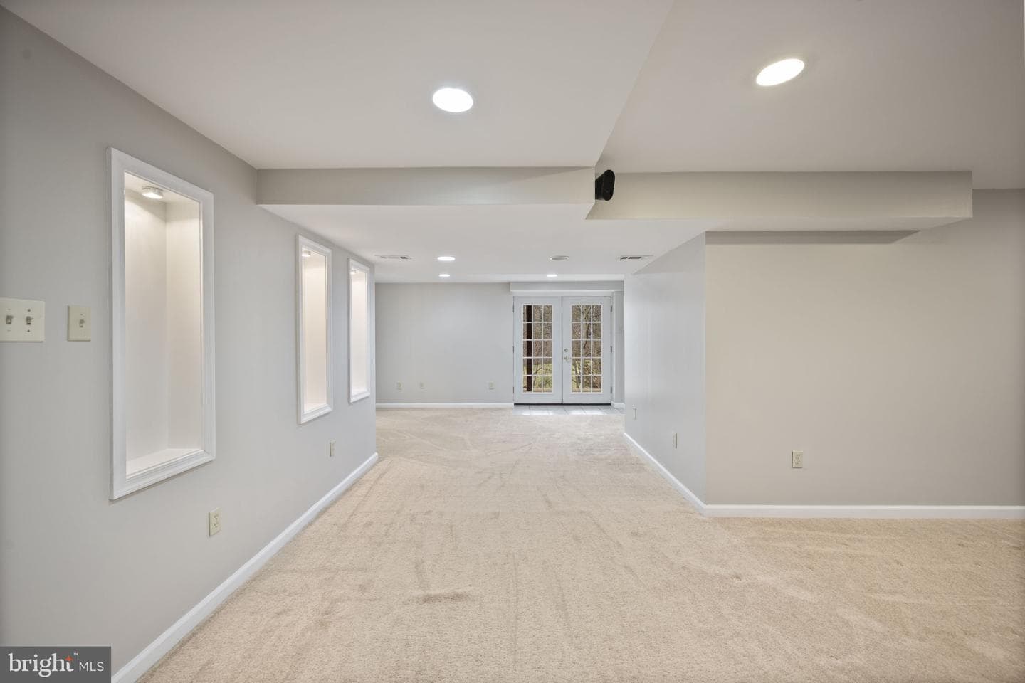 822 Lancaster Drive photo 38