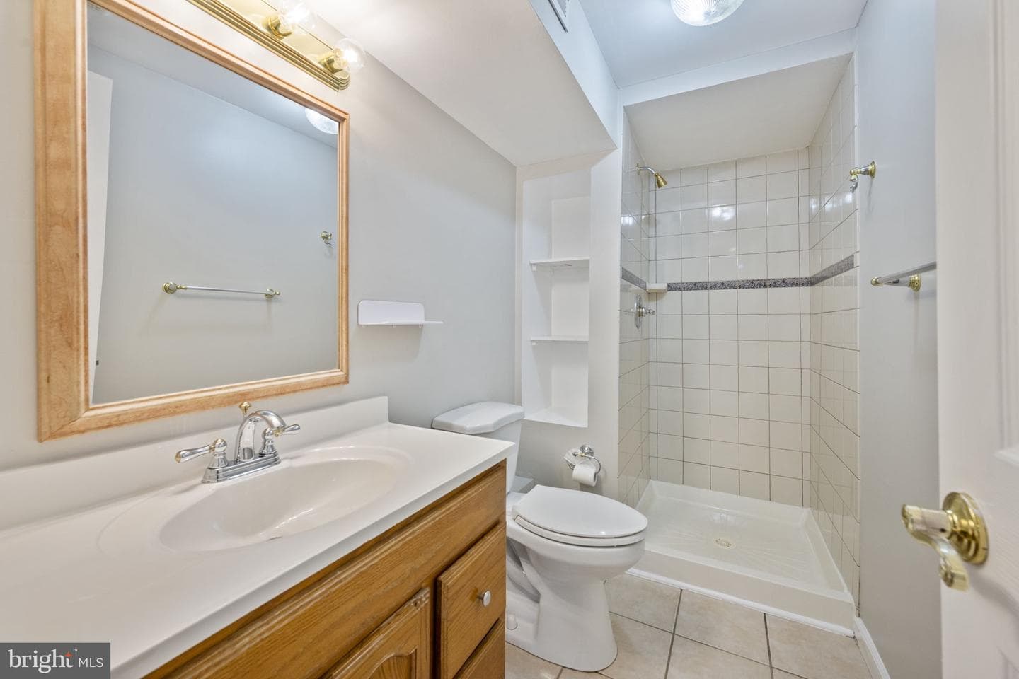822 Lancaster Drive photo 40