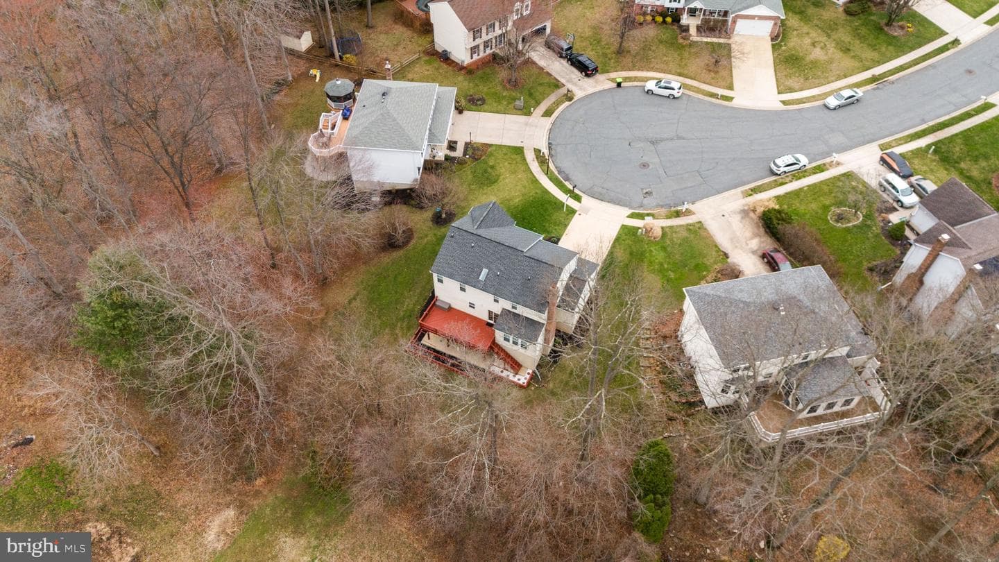 822 Lancaster Drive photo 52