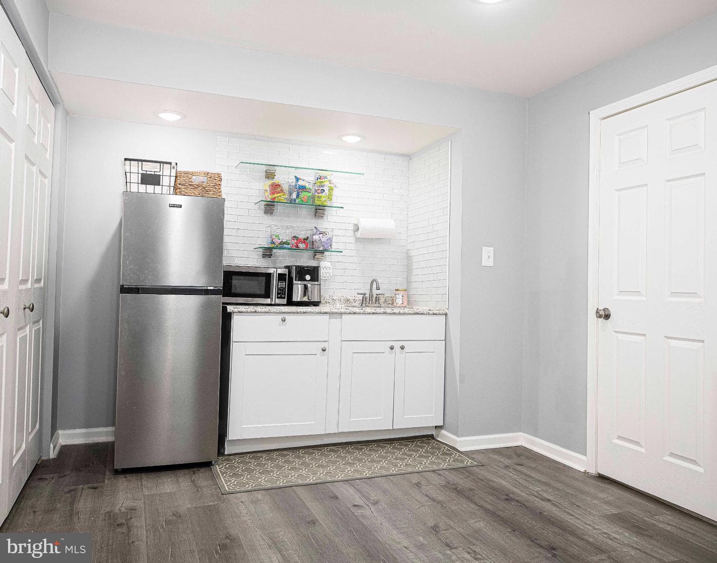 508 Woodring Drive photo 34