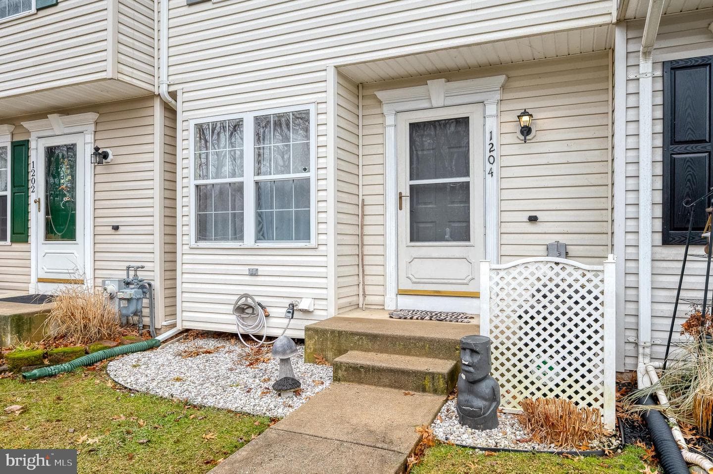 1204 Splashing Brook Drive photo 2